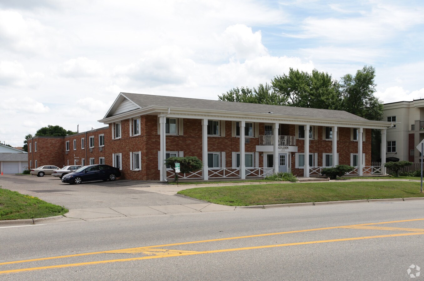 Photo - Golden Apartments