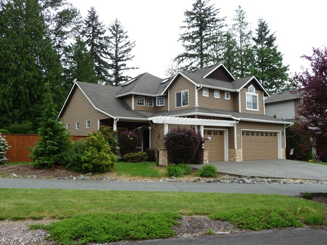 Photo - 214 195th Pl SW House