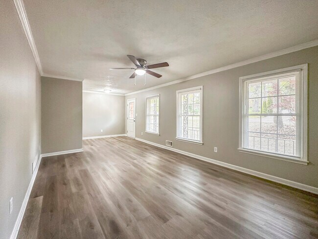 Photo - 829 North Ave