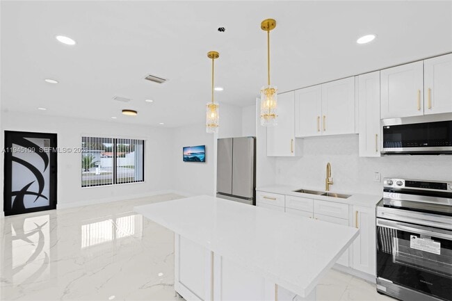 Photo - 3030 NW 99th St