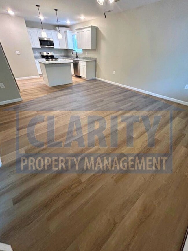 Photo - *Brand New* 3 bedroom home!