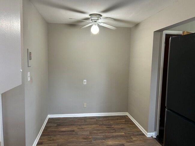 Photo - 7598 Boleyn Dr Unit #4