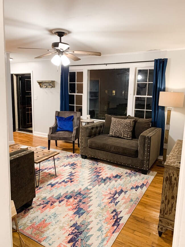 Photo - Fully Furnished 3 bedroom 2 bath