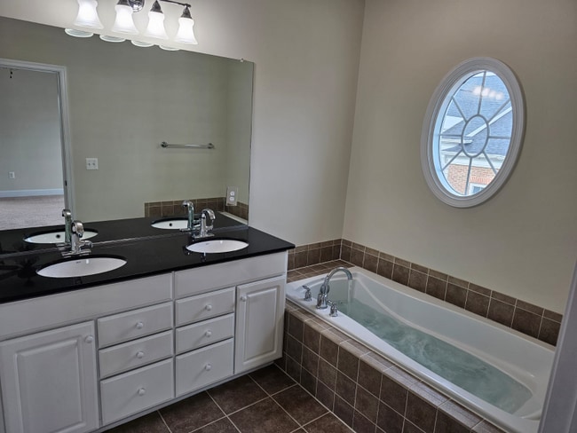 Photo - 2325 Brookmoor Ln