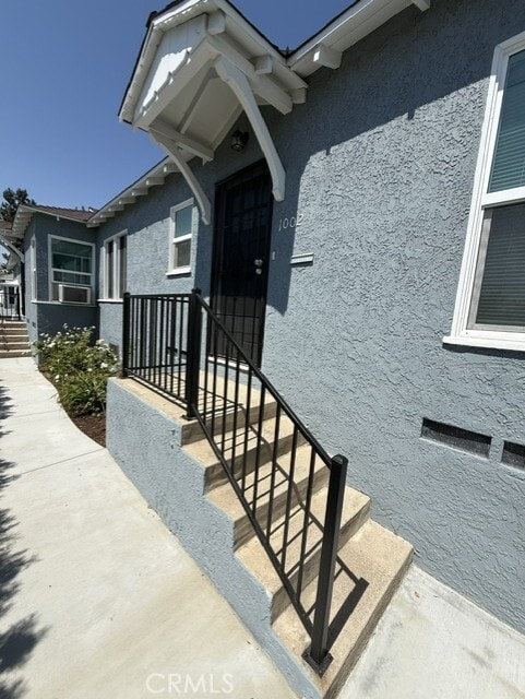 Photo - 1002 N Glenoaks Blvd