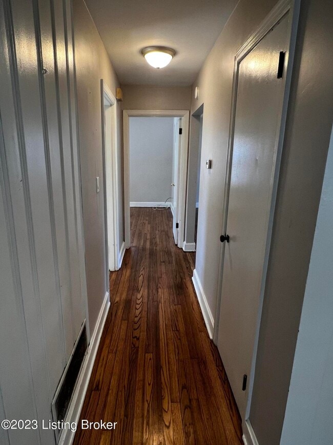 Photo - 1002 Meadow Hill Rd