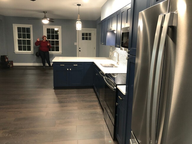 Photo - 1833 Thomas St