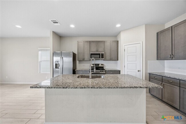 Photo - 251 Chesterfield Dr