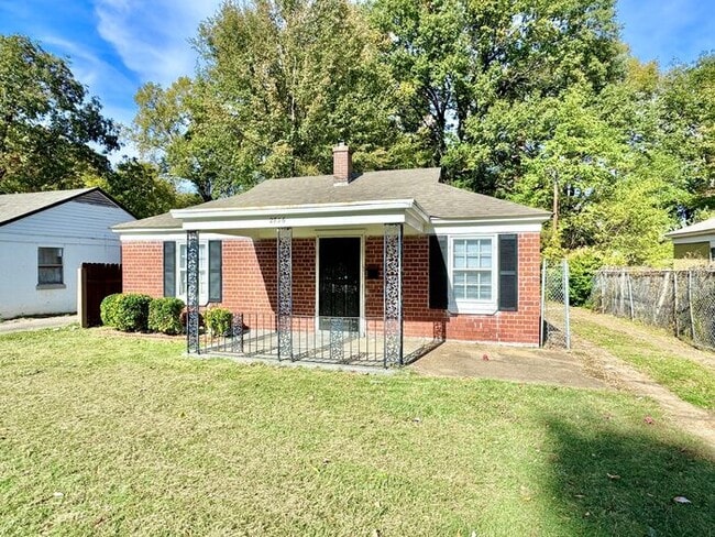 Photo - 2736 Dunn Ave