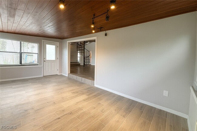 Photo - 12743 Brewster Dr