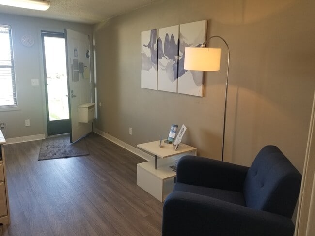 Leasing Office - Ridgewood Apartments