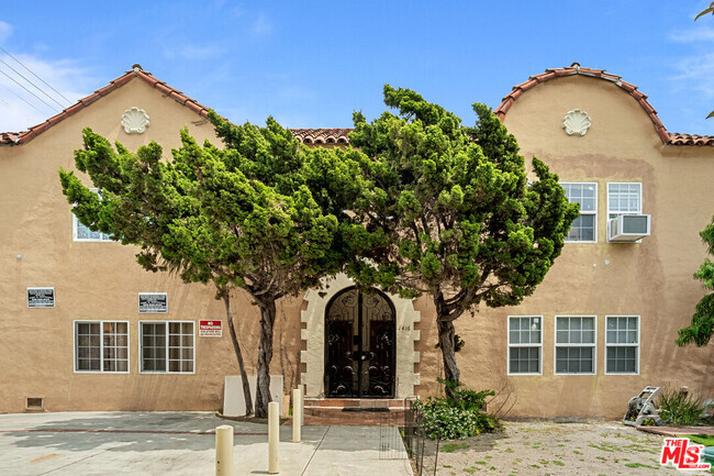 Building Photo - 1414 S Shenandoah St Rental