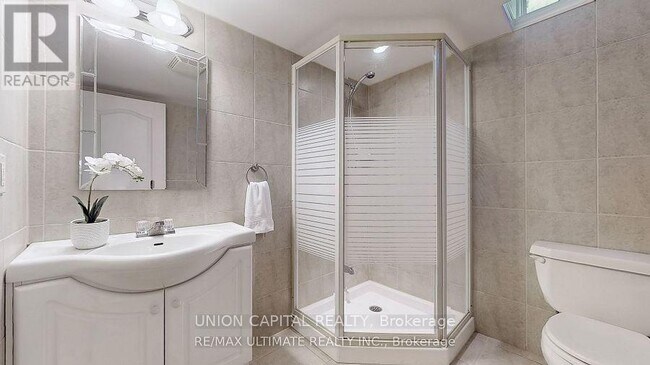 Photo - 46 Clover St