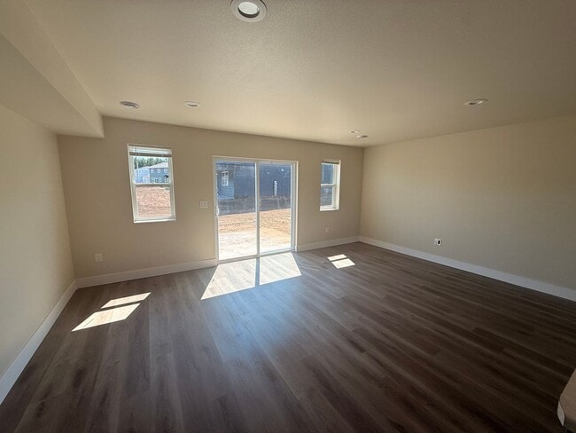 Photo - 3034/3030 Bennington Place Unit 3034 Bennington Place