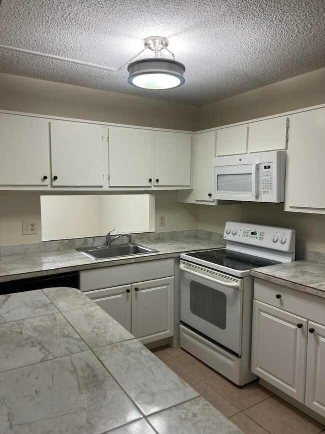 Photo - 6272 Chasewood Dr Unidad B