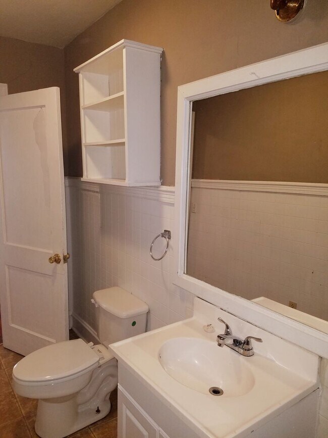 Photo - 3-Bdrm on Corner Lot