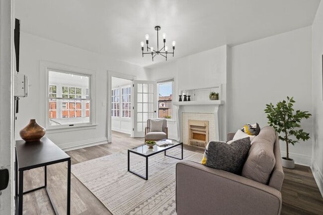 Building Photo - 64 N 20th St Rental