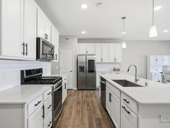 Photo - 9648 4th St N
