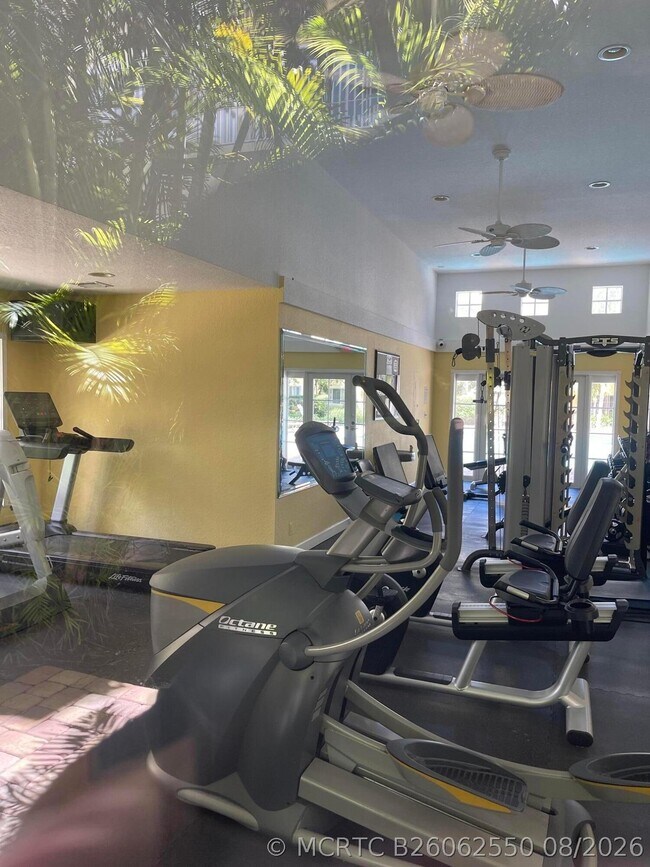 1515 E Broward Blvd Unit 221