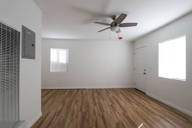 Photo - LB0167 Unit 169 1/2 E 67th St