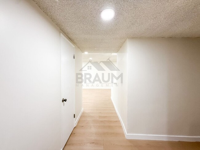 Photo - 6041 Whitsett Ave Unit 106
