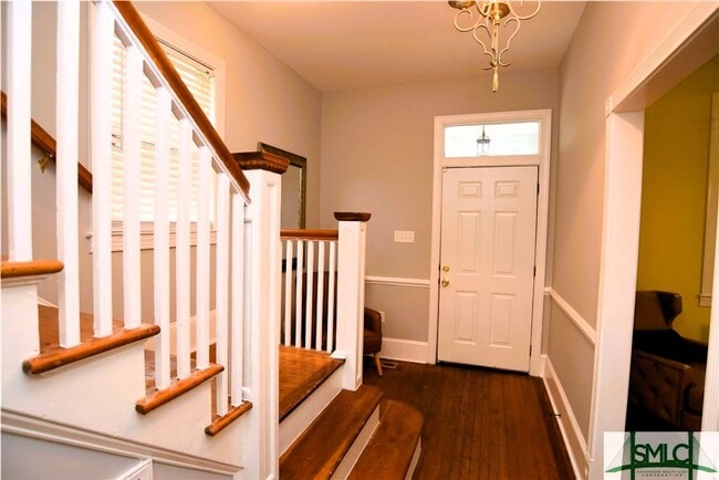 Photo - Spacious and fully furnished Victorian beauty