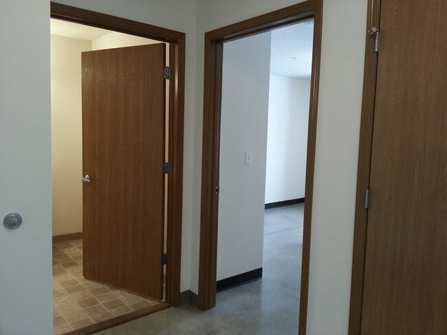 Photo - 943 S Gilbert St Unit 33