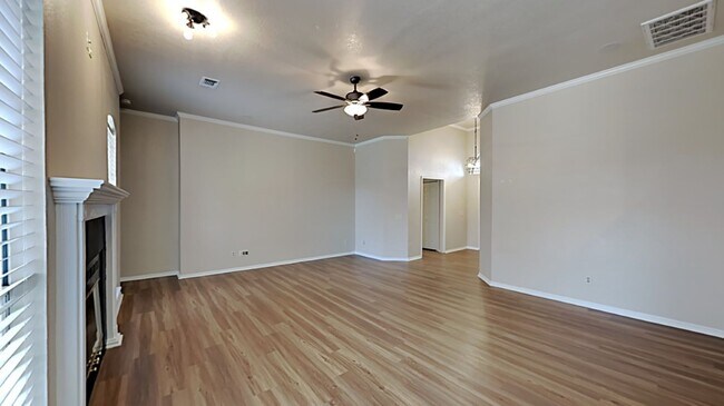 Photo - Fantastic 3 Bedroom 2 Bathroom Home in Moo...