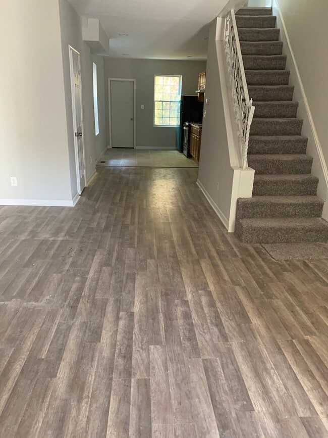 Building Photo - Front Porch Row - Germantown