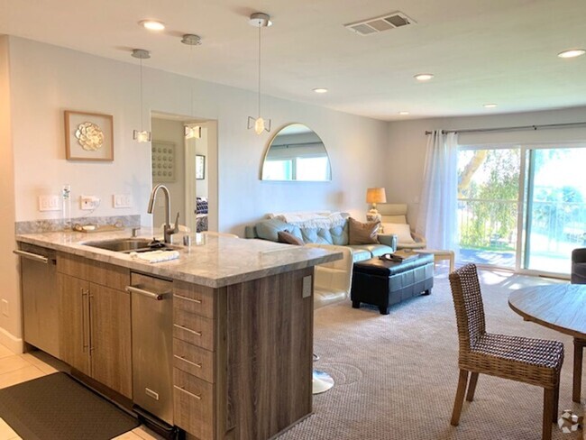 Building Photo - 733 Reef- MFR Unit 1 Rental