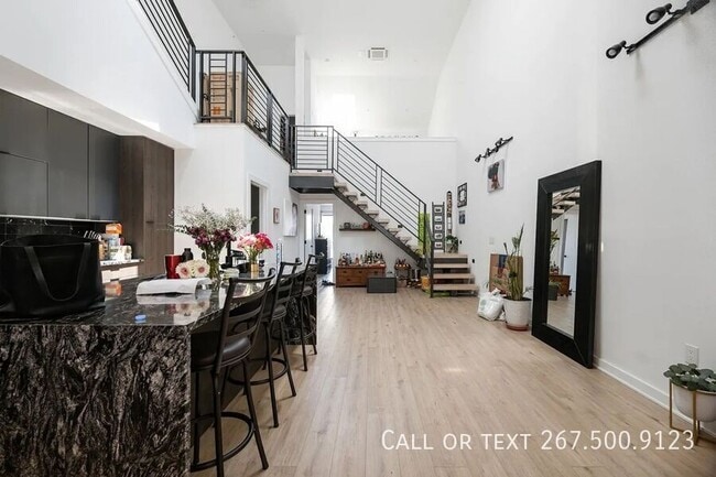 Photo - 1306 N Front St Unit 4F