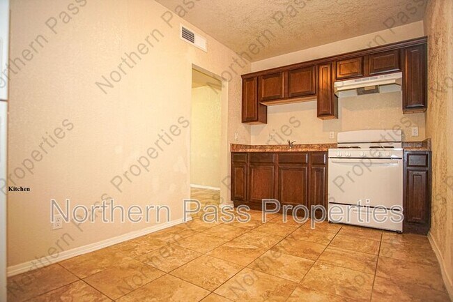 Photo - 2866 Grant 6