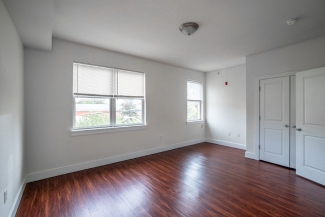 Photo - 3518 Spring Garden St Unidad B