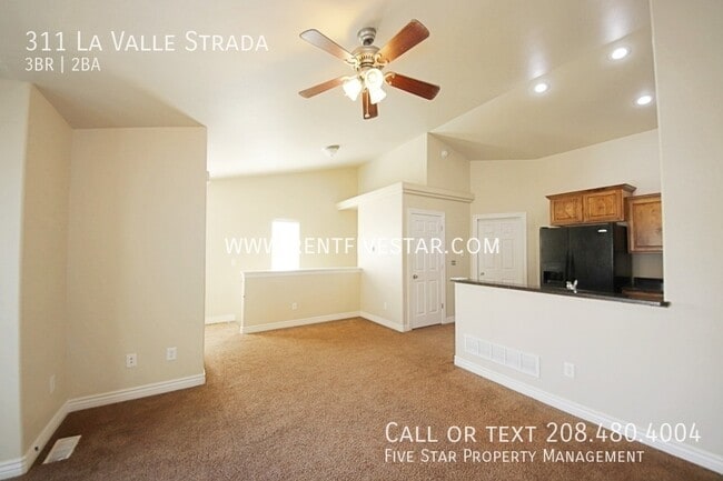 Photo - 311 La Valle Strada