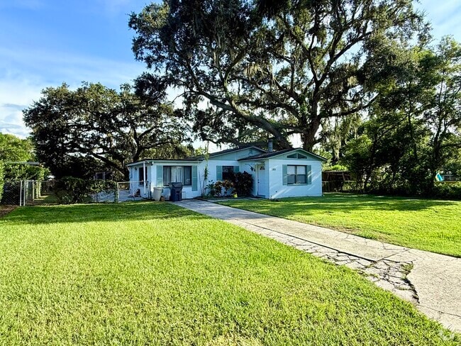 Building Photo - 1410 Parker Rd Rental