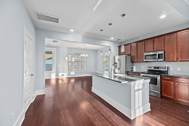 313 Oak Bend St