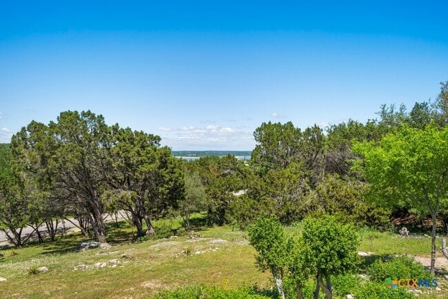 Photo - 1219 Lakeside Dr E