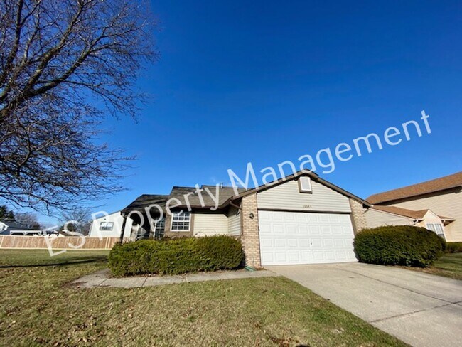 Stunning 4 Bedroom 2 Bathroom Tri-Level Ho... - Stunning 4 Bedroom 2 Bathroom Tri-Level Ho... House