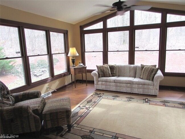 Photo - 1322 Steele Hill Rd NW