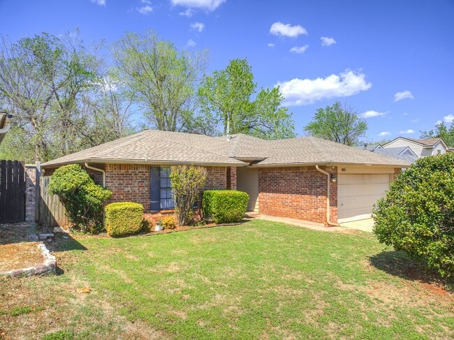 Building Photo - Updated Home + Edmond Schools