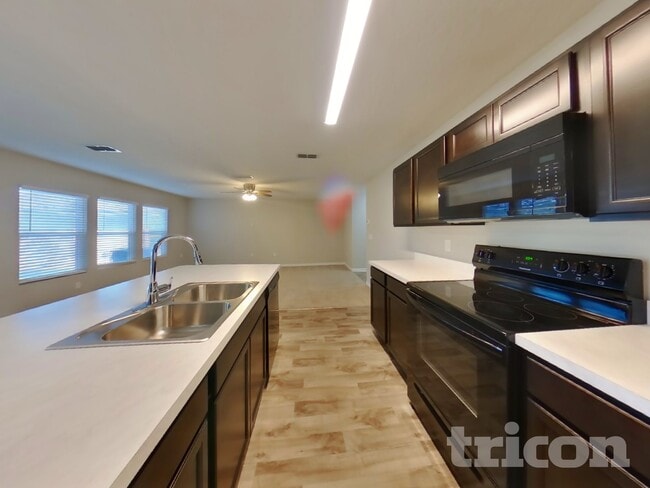 Photo - 7741 Courage Ct