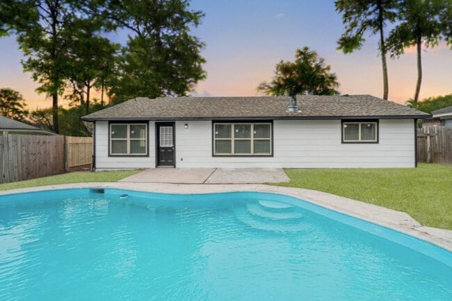 Building Photo - 5706 Sunnygate Dr Rental