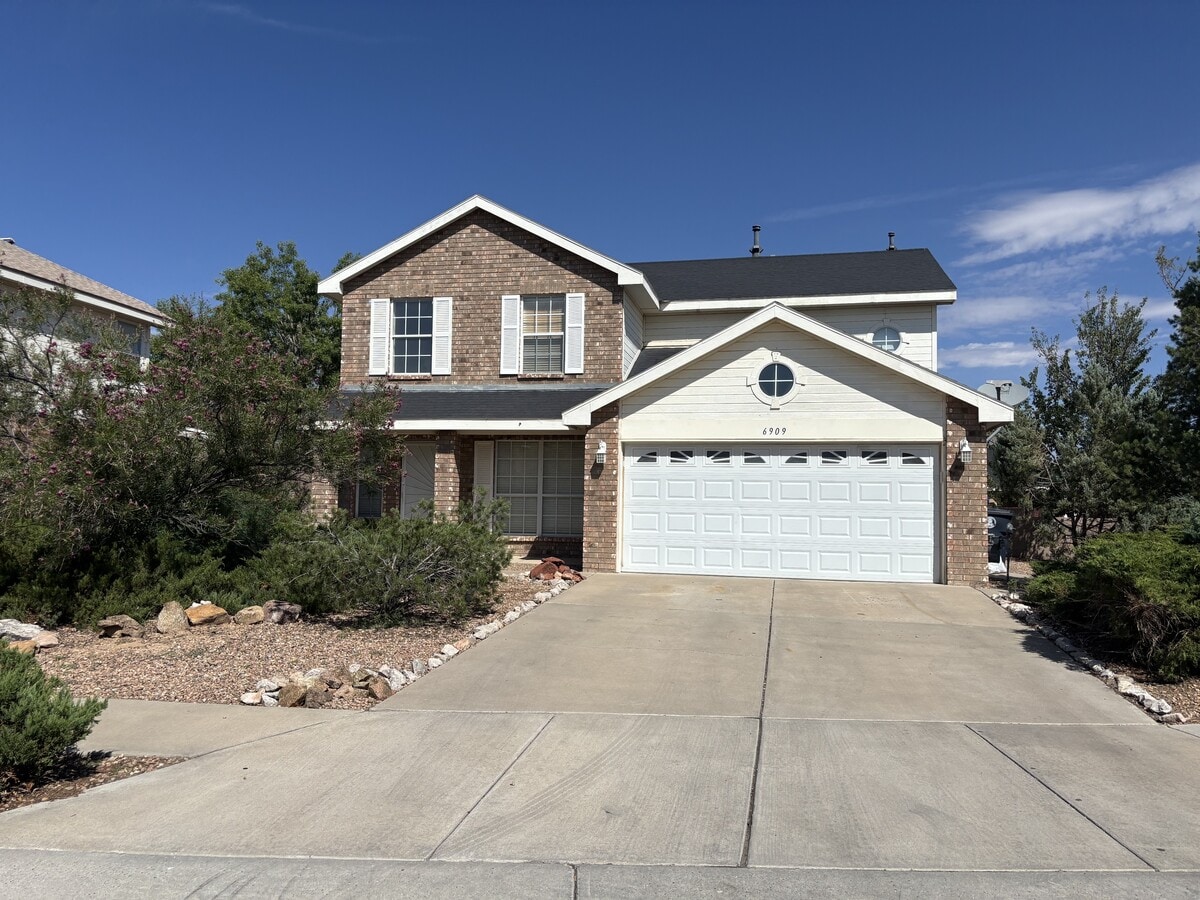 Photo - 6909 Hartford Pl NW House