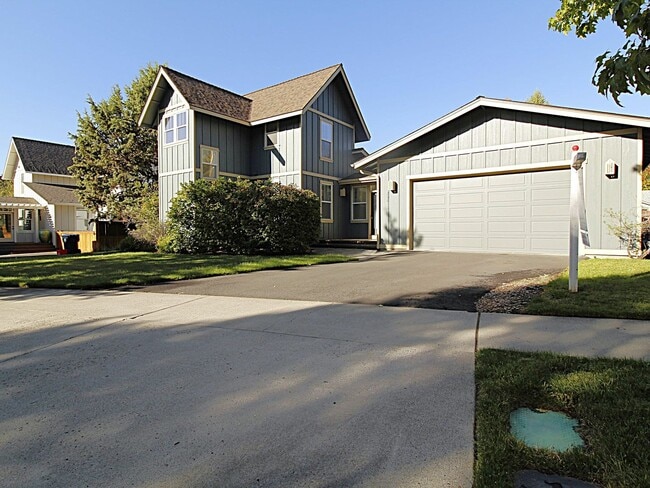 Photo - Charming 3-Bedroom Home in NE Bend – Close...
