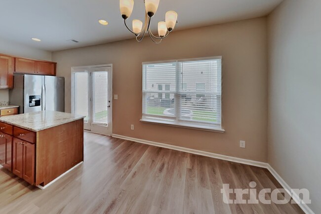 Photo - 309 Woodfern Ct