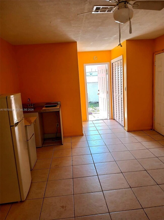 Photo - 505 NW 3rd St Unit 1-2