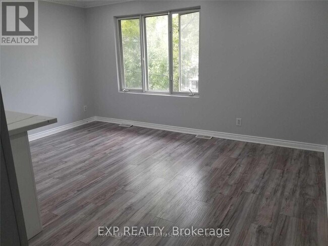 Photo - 33 Mitchell Ave