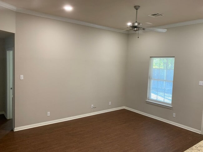 Photo - 3 bedroom 2 bath brick home