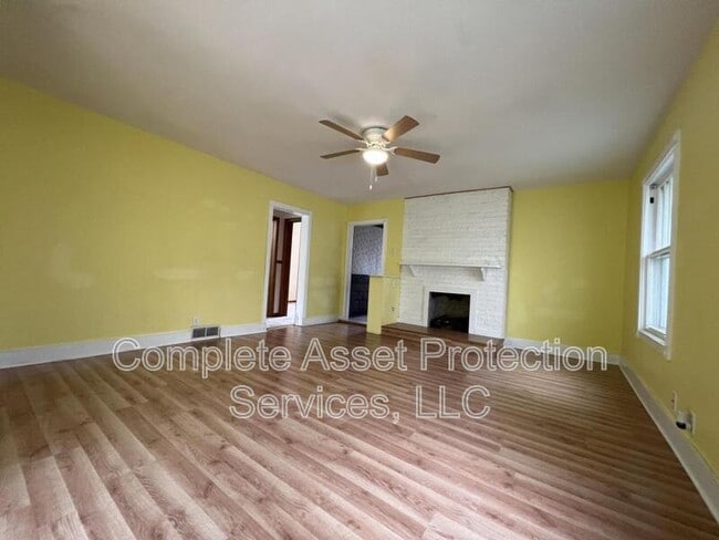 Photo - 825 E Cleveland Ave