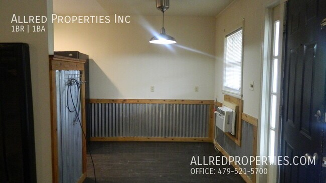 Photo - 621 N Leverett Unidad 2